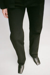 Top view CAMILLA AND MARC Manuela Denim Jean in Black with a straight‑leg fit and classic five‑pocket design.