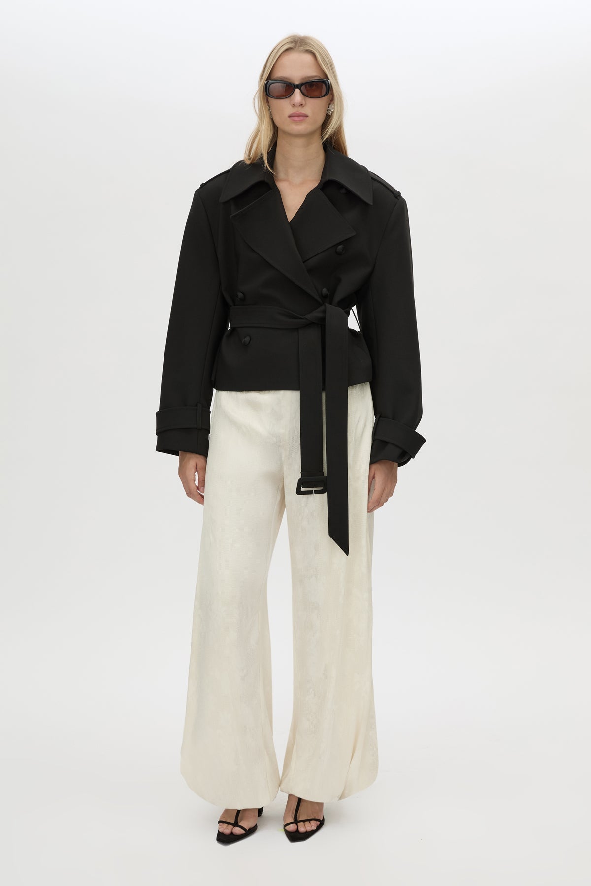 Asena Short Trench
