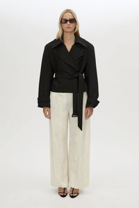 Asena Short Trench