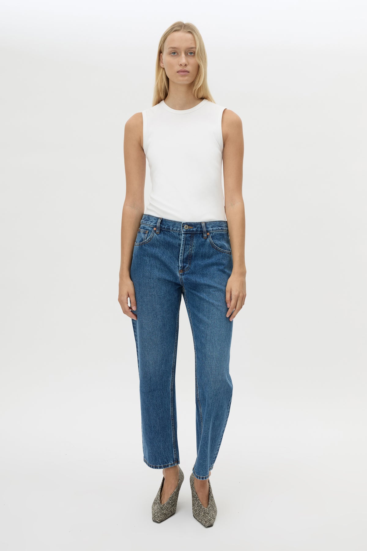 Front view CAMILLA AND MARC Alba Crew Neck Tank in White with fitted silhouette.