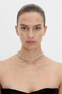 Front view CAMILLA AND MARC Eagan Necklace in silver with handcrafted ruched chain links in solid brass.