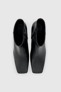 Top view CAMILLA AND MARC Hudson Mid‑Calf Boot in Black Nappa leather, made in Italy.