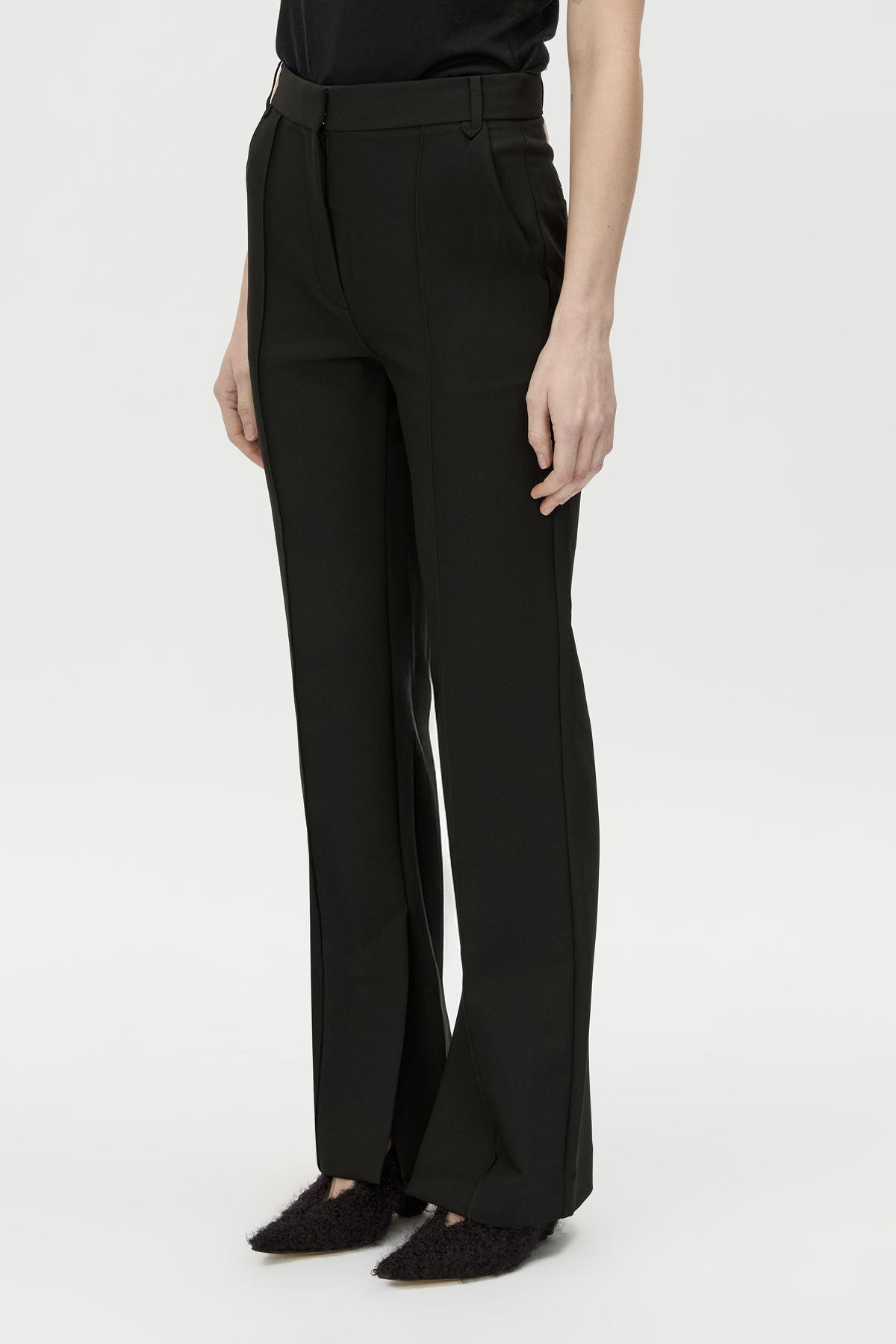 Mackinley Slim Leg Pant