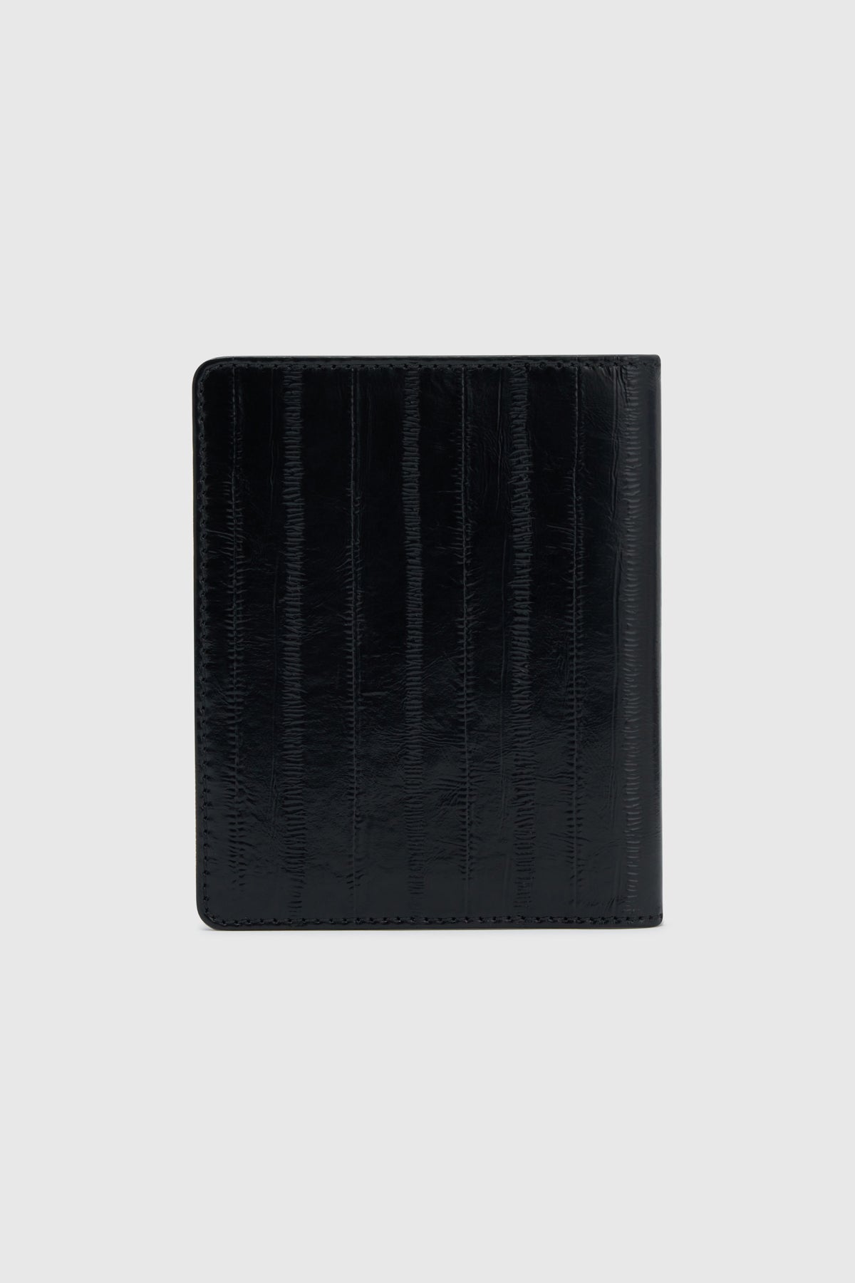 Mette Passport Wallet