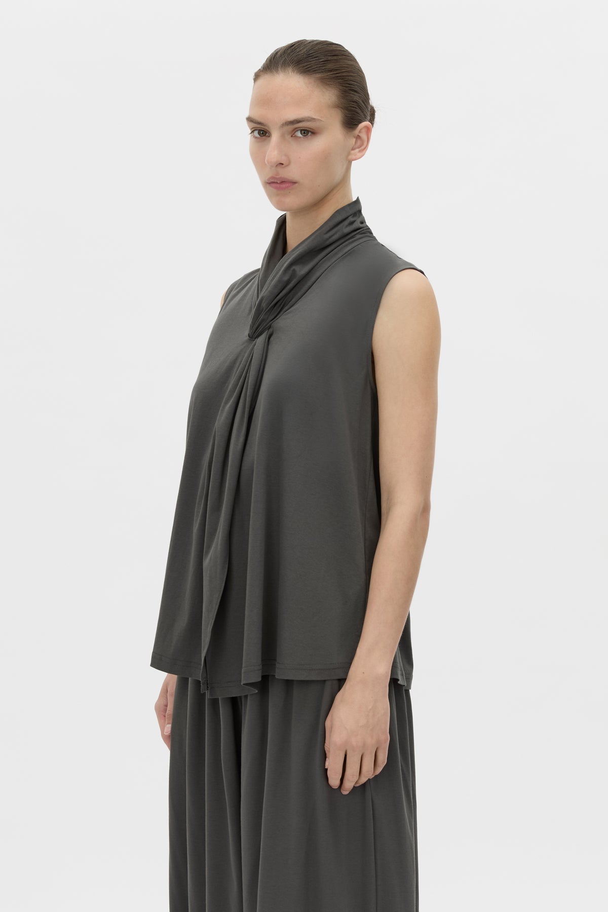 Senae Draped Knot Slvless Top