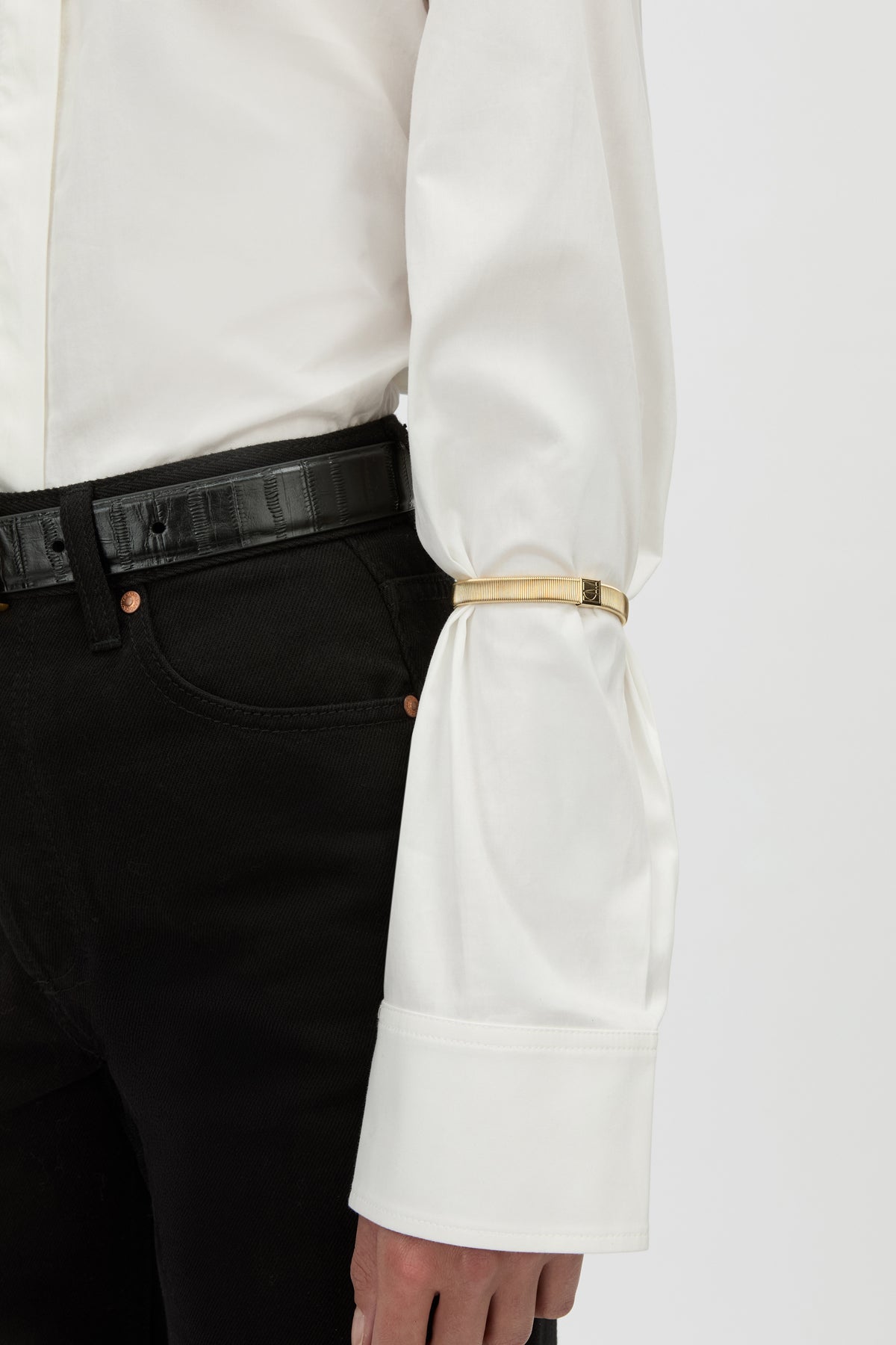Sleeve Monogram Garter