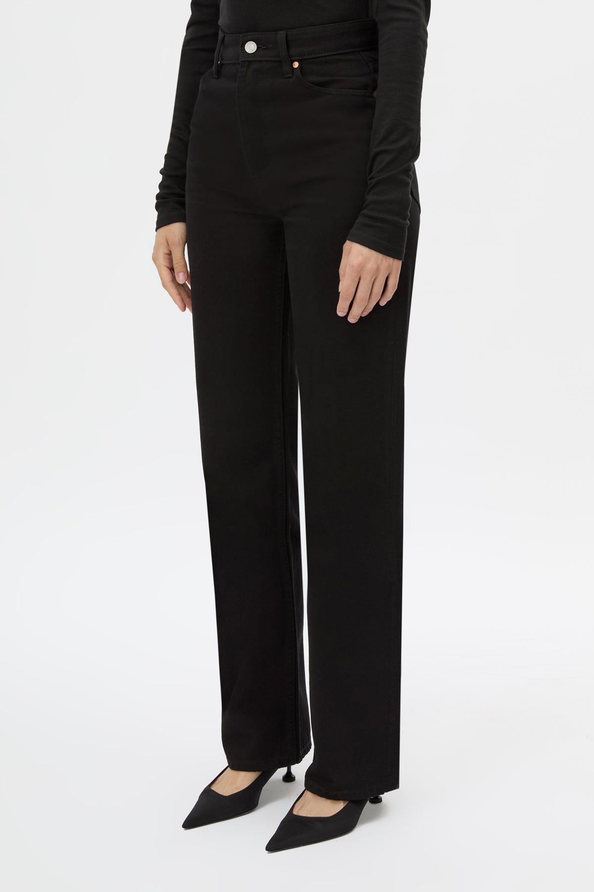 3/4 view CAMILLA AND MARC Manuela Denim Jean in Black with a straight‑leg fit and classic five‑pocket design.